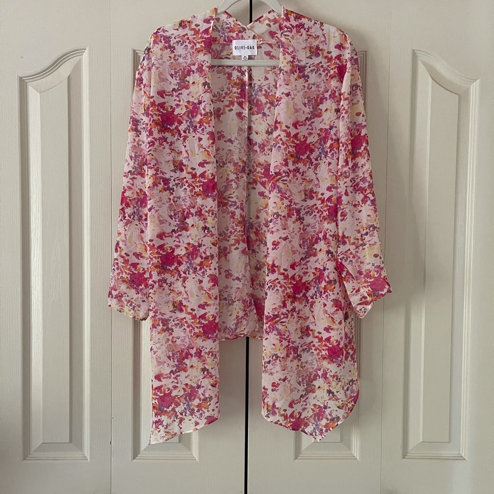 Olive + Oak Floral Kimono